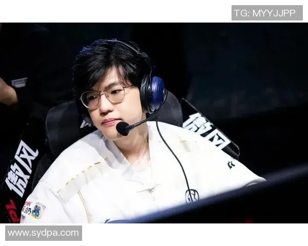 热议英雄联盟FPX战队状态变革背后的原因与未来展望